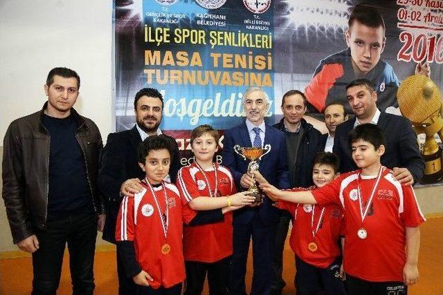 İlçe Spor Şenlikleri Masa Tenisi Turnuvası Tamamlandı