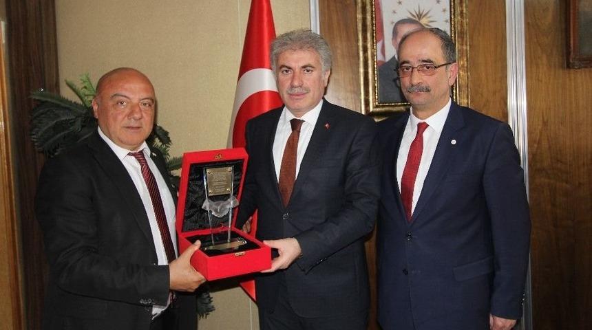 T&uuml;rk Kızılayı Bayburt Şubesinden Başkan Memiş&rsquo;e Ziyaret