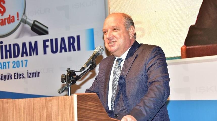 İş Arayanların Fuarı İzmir&rsquo;de A&ccedil;ıldı