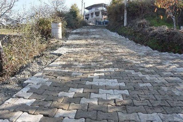 Allahdiyen&rsquo;de Yollara Parke Taşı D&ouml;şendi 1