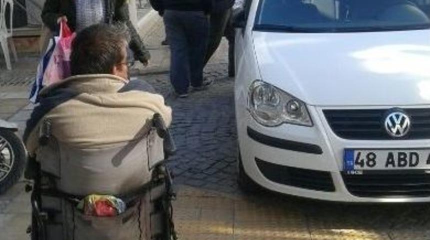 Milas&rsquo;ta Engelliler G&uuml;n&uuml;&rsquo;nde Engelliye B&uuml;y&uuml;k Ayıp