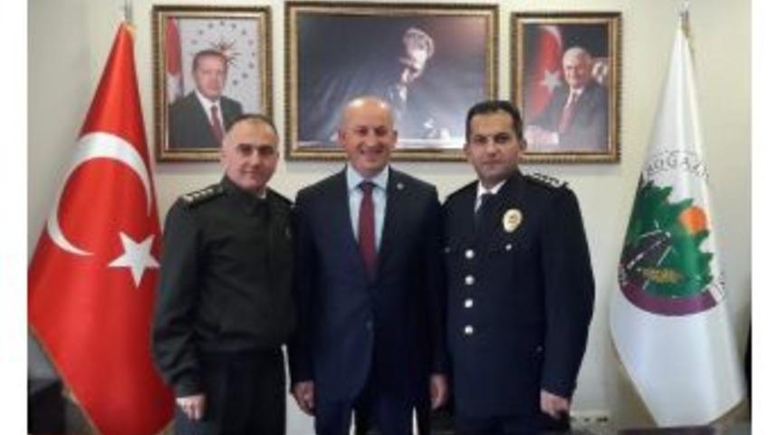 Başkan Ercan, Emniyet M&uuml;d&uuml;r&uuml; Ve Jandarma Komutanını Ağırladı