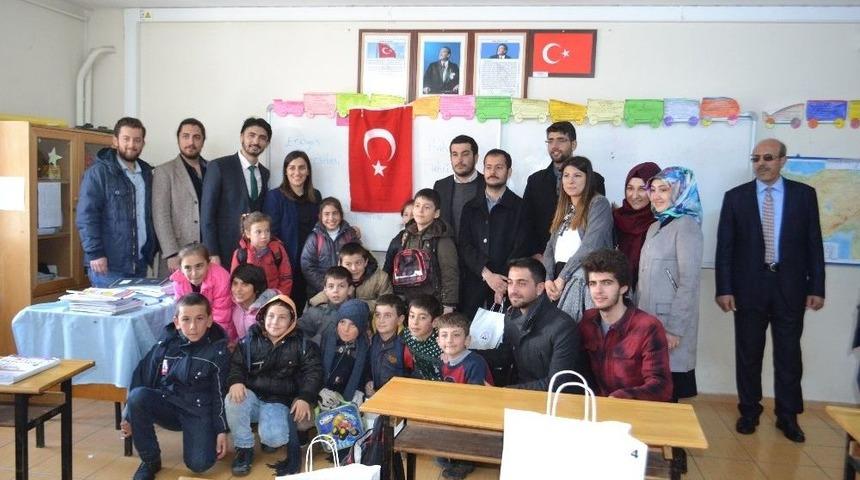 Er&uuml; Hukuk Fak&uuml;ltesi İlk&ouml;ğretim Okullarına Y&ouml;nelik Yardımlarını S&uuml;rd&uuml;r&uuml;yor