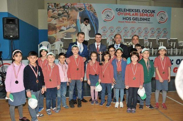 Geleneksel Çocuk Oyunları Gaziosmanpaşa’da Yaşatılıyor