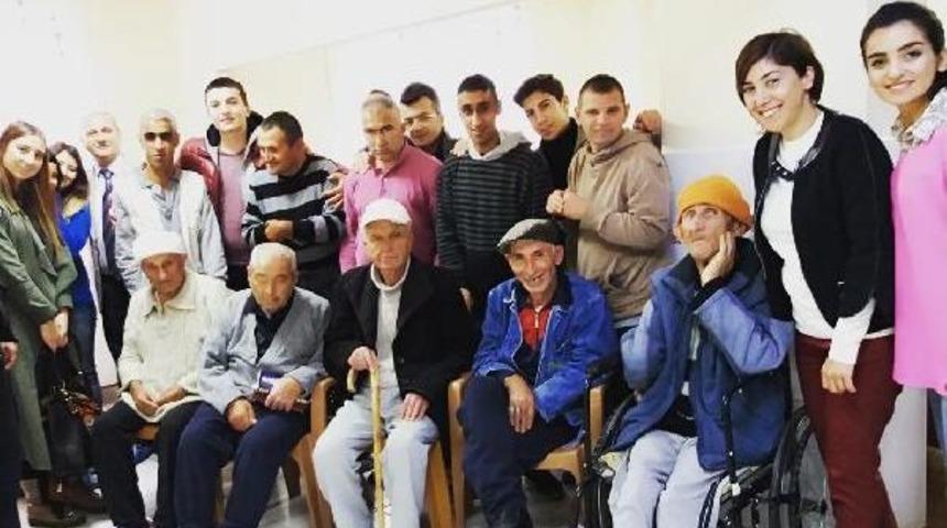 Samsun'da Yaşlı Ve Engellilere Sa&ccedil;- Cilt Bakımı