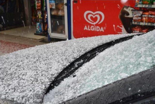 Sinop’Ta Sağanak Yağmur Ve Dolu Hayatı Etkiledi