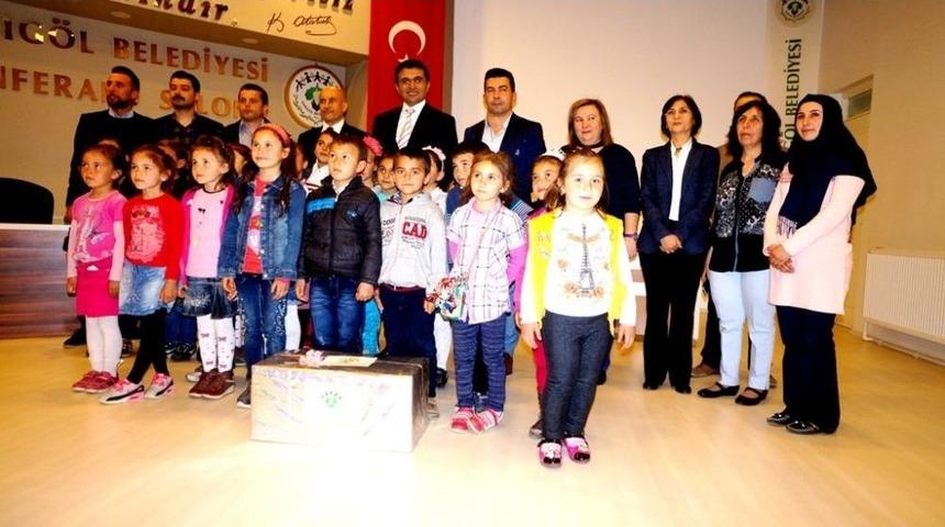 Sarıg&ouml;l&rsquo;de Kitap Kurtlarına Hediye