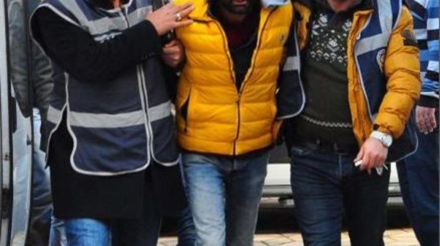 Manisa'da Silahlı &Ccedil;atışma Ş&uuml;phelilerinden 6'sı Adliyede