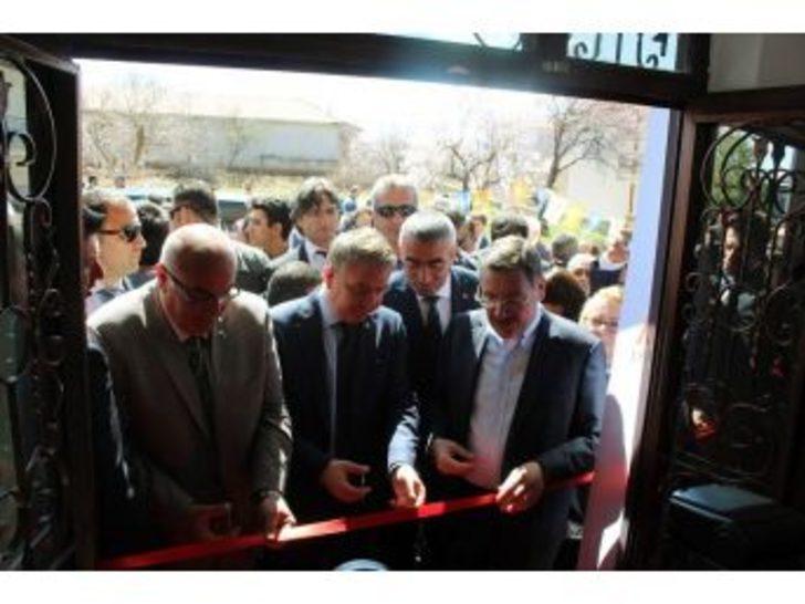 15 Temmuz Şehitleri Sosyal Ve Kültürel Yaşam Merkezi Açıldı