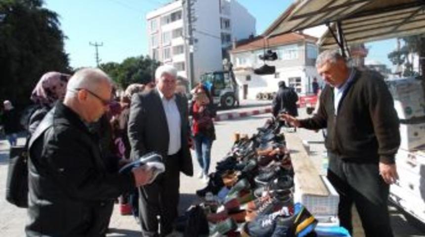 Başkan Ulaş Esnafın Kandilini Tebrik Etti