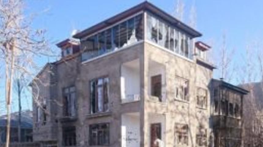 Erciş&rsquo;te 2 Ter&ouml;ristin &Ouml;l&uuml; Ele Ge&ccedil;irilmesi