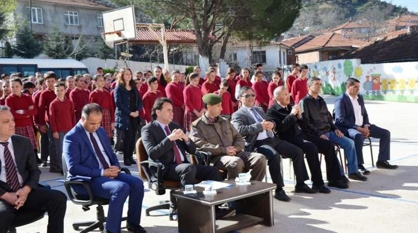 Her Kitap Bir Ağa&ccedil; Projesi