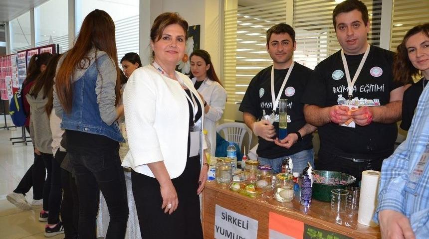 Lise &Ouml;ğrencileri Eğlenerek, Kimya &Ouml;ğrendiler