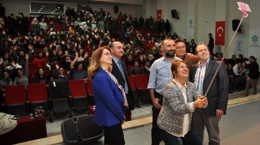 Sahrap Soysal Ve G&ouml;kmen S&ouml;zen Ne&uuml;&rsquo;l&uuml; &Ouml;ğrencilerle Bir Araya Geldi