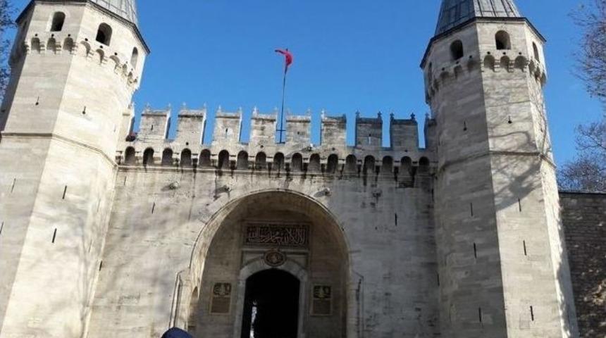 Boz&uuml;y&uuml;k Engelliler Derneği &Uuml;yeleri İstanbul&rsquo;u Gezdi
