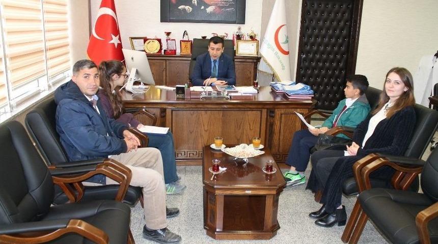 &Ouml;ğrencilerden Hastane Y&ouml;neticisi Doğan&rsquo;a Ziyaret