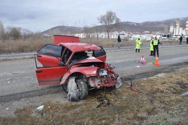 Otomobil İle Tanker Çarpıştı, 1 Ağır Yaralı 1