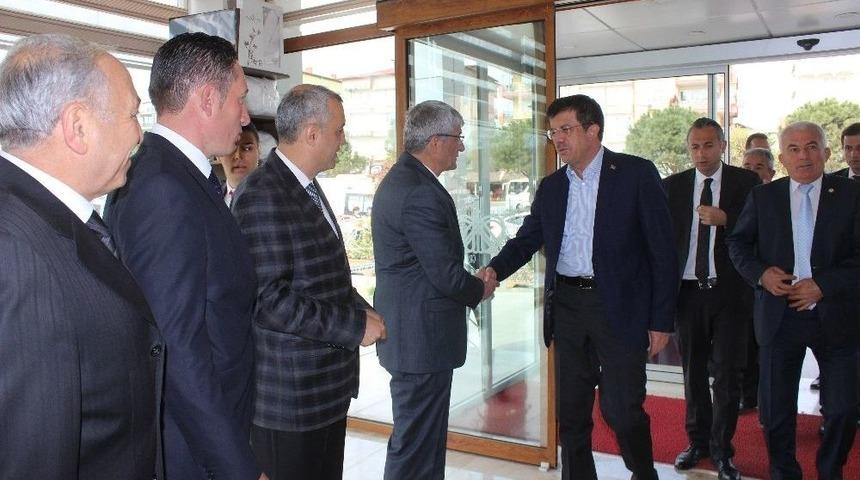 Bakan Zeybekci&rsquo;den Pamuk Desteği M&uuml;jdesi