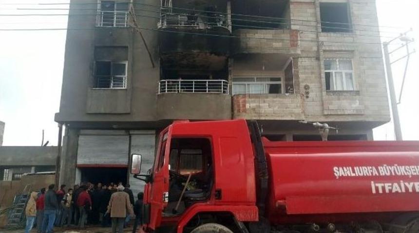 (&ouml;zel Haber) Yangına Giden İtfaiyeciler Vatandaştan Dayak Yedi