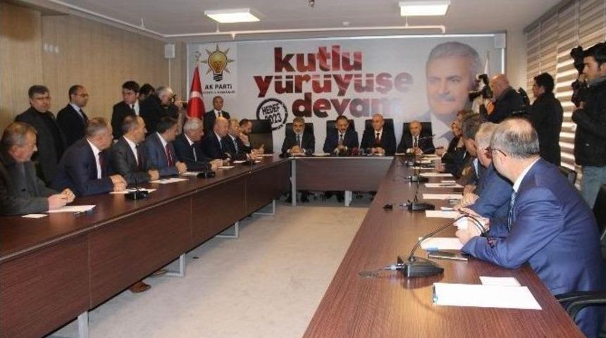 Bakan &Ouml;zhaseki Ak Parti İstişare Toplantısına Katıldı