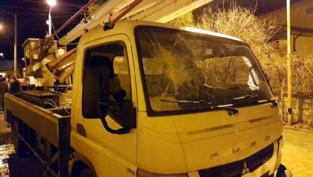 Elektrik Kesintisine Kızan Halk, Dedaş Ekiplerine Saldırdı 3
