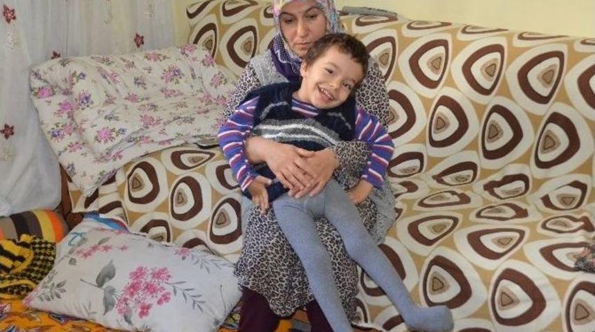 Zihinsel Ve Bedensel Engelli Alperen Yardım Bekliyor