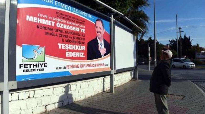 Fethiye'de Bu Defa Afişle Teşekk&uuml;r