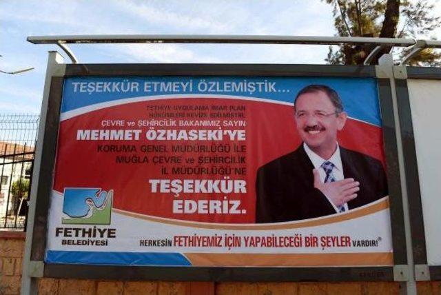 Fethiye'de Bu Defa Afişle Teşekkür