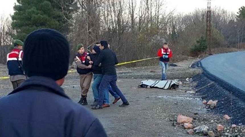 Tartıştığı Babasını Bı&ccedil;aklayarak &Ouml;ld&uuml;rd&uuml;