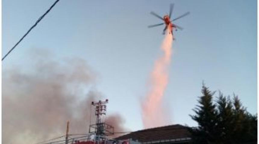 Tuzla&rsquo;daki Fabrika Yangını Kontrol Altına Alındı