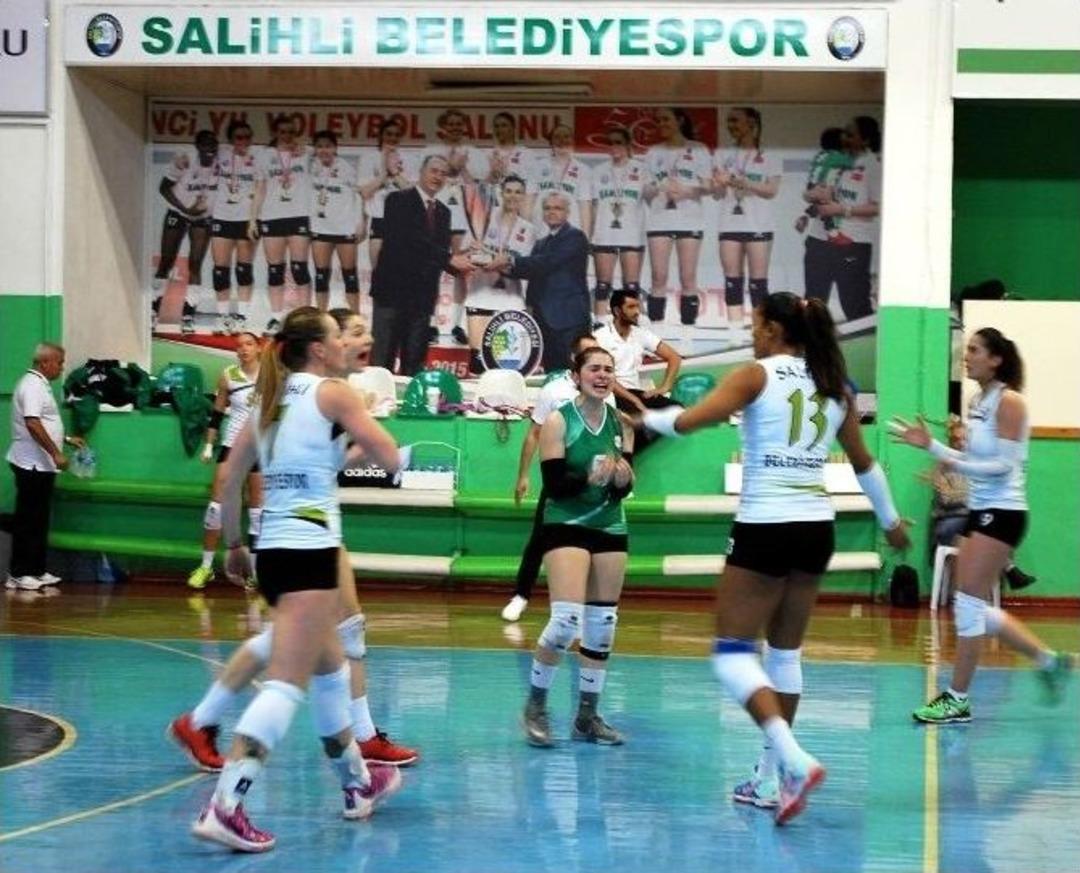 Manisa Derbisinde Kazanan B&uuml;y&uuml;kşehir Oldu