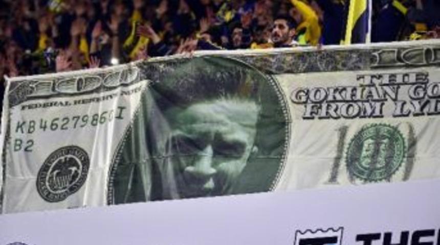 Fenerbah&ccedil;e Trib&uuml;n&uuml;nde İlgin&ccedil; G&ouml;khan G&ouml;n&uuml;l Pankartı