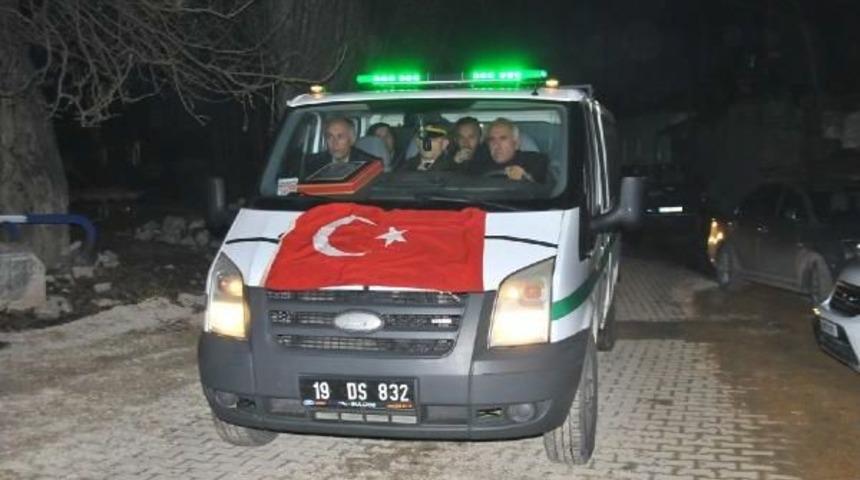 &Ccedil;orumlu Şehidi 5 Bin Kişi Uğurladı