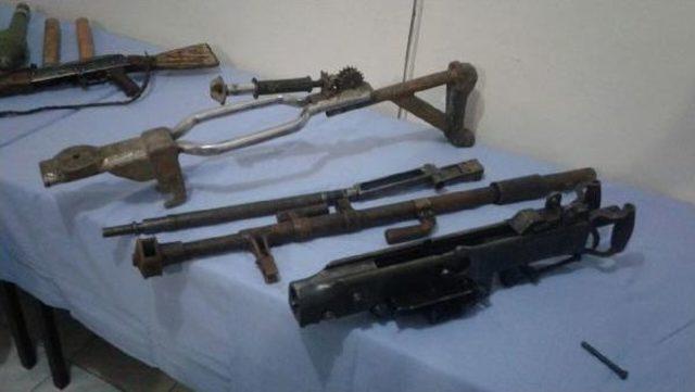 Şemdinli'de Terör Örgütü Pkk'ya Ait Silah Ve Mühimmat Ele Geçirildi
