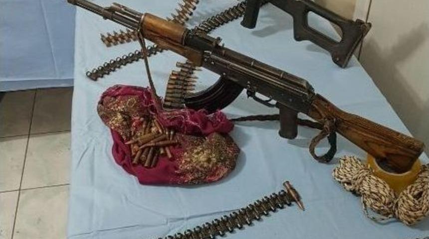 Hakkari&rsquo;de Pkk&rsquo;ya Ait &Ccedil;ok Sayıda Silah Ve M&uuml;himmat Ele Ge&ccedil;irildi