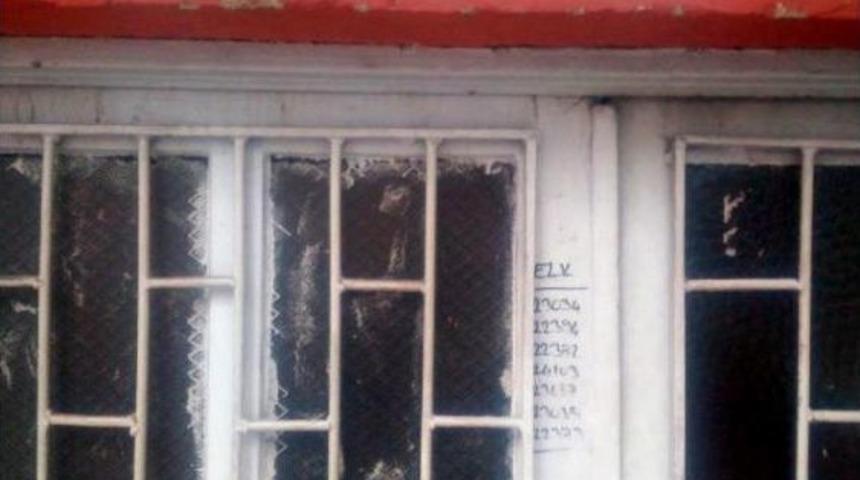 Add Uşak Şubesi Tabelasına &Ccedil;irkin Saldırı