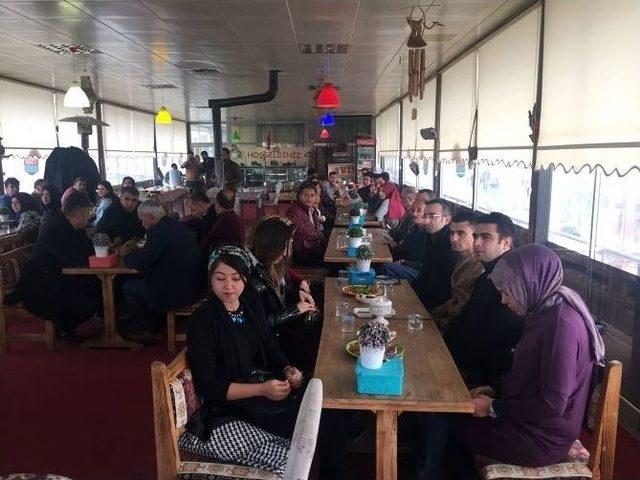 Başkan Necati G&uuml;rsoy, &Ouml;ğretmenlerle Kahvaltıda Buluştu 2