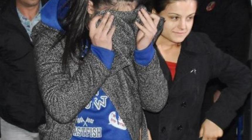 Fuhuş Operasyonunda, 8 Kişi G&ouml;zaltına Alındı