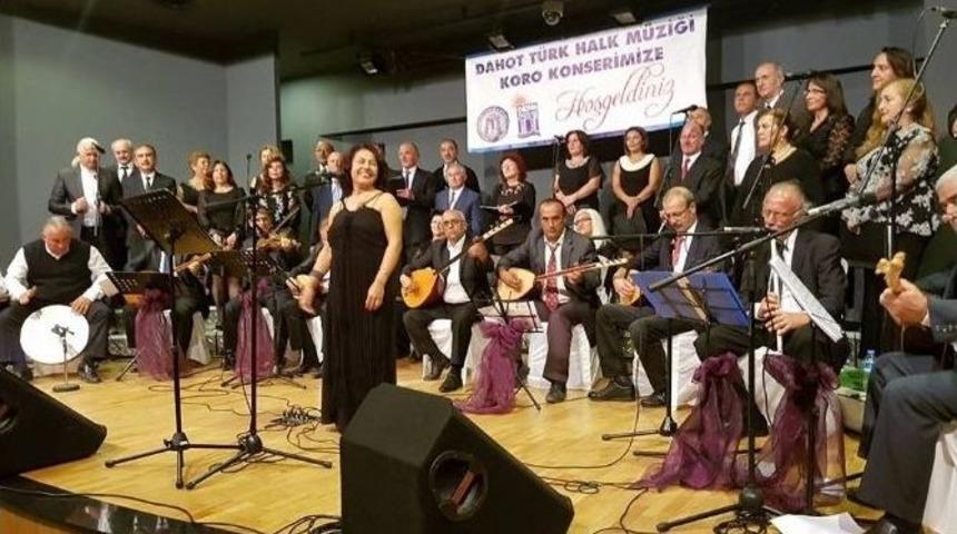 Dahot&rsquo;tan T&uuml;rk Halk M&uuml;ziği Konseri
