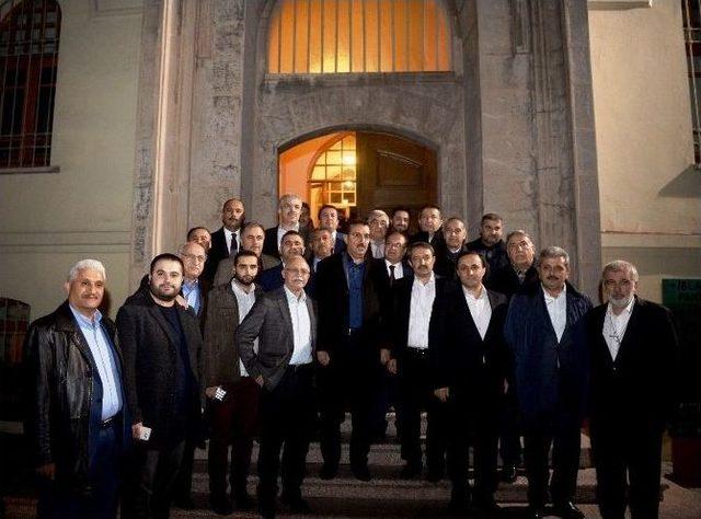 Bakan T&uuml;fenkci Malatyalı B&uuml;rokratlar İle Bir Araya Geldi 1
