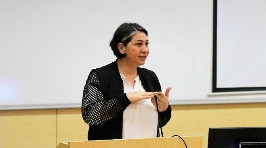 Sa&uuml;&rsquo;de İşaret Dili Konuşuldu