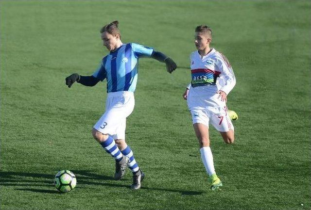 Elit Lig&rsquo;de Yıldırım&rsquo;ın Zirve Y&uuml;r&uuml;y&uuml;ş&uuml; Hız Kesmiyor 1