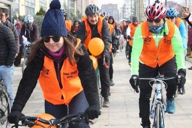 Kadına Şiddete Karşı Pedal Çevirdiler