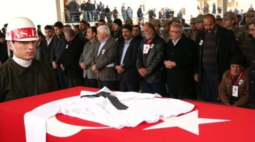 &Ccedil;ukurca Şehidi Tomak, Gaziantep'te Toprağa Verildi