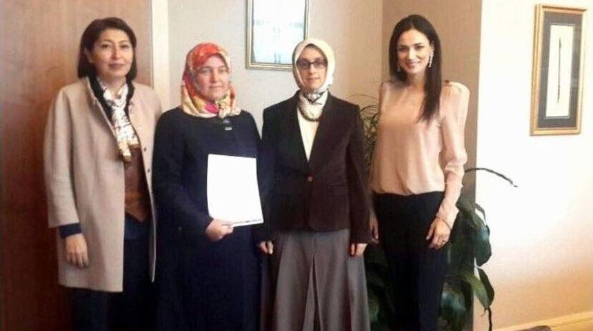 Ak Parti Efeler, Karpuzlu Ve Buharkent Kadın Kolları Başkanları Atandı