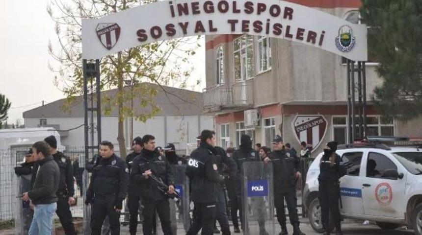 İneg&ouml;lspor Ma&ccedil;ında Olay &Ccedil;ıktı