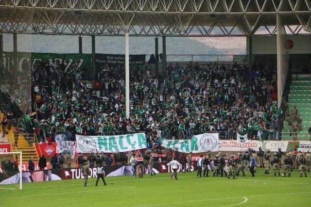 Alanya’da Maç Sonu Olaylar Çıktı