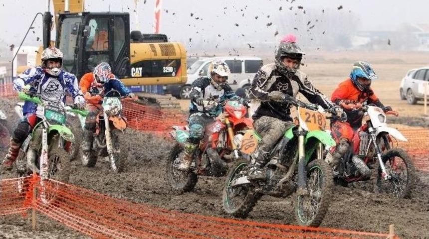 T&uuml;rkiye S&uuml;per Enduro Şampiyonası Nefesleri Kesti