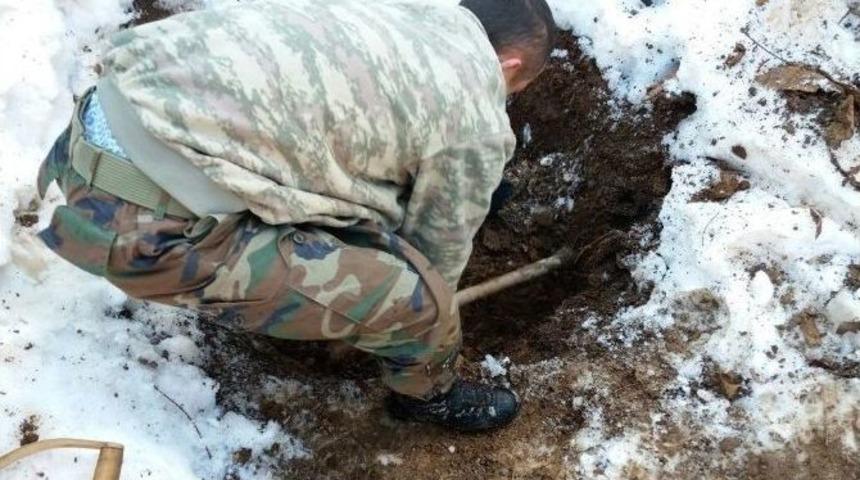 Hakkari&rsquo;de &Ccedil;ok Sayıda Silah Ve M&uuml;himmat Ele Ge&ccedil;irildi