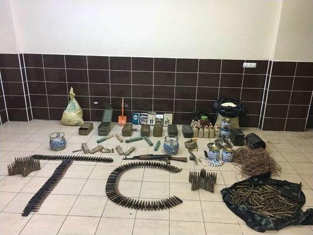 Hakkari’de Çok Sayıda Silah Ve Mühimmat Ele Geçirildi